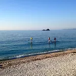 Pepe Nero - Helloelba Apartamento