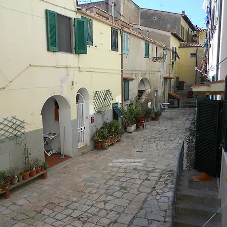Pepe Nero By Helloelba * Portoferraio
